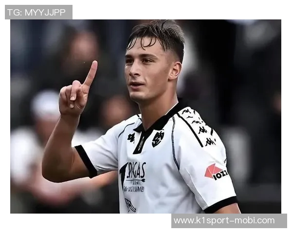 维耶里称霍伊伦有潜力跻身世界前五中锋皮奥更像托尼非自己